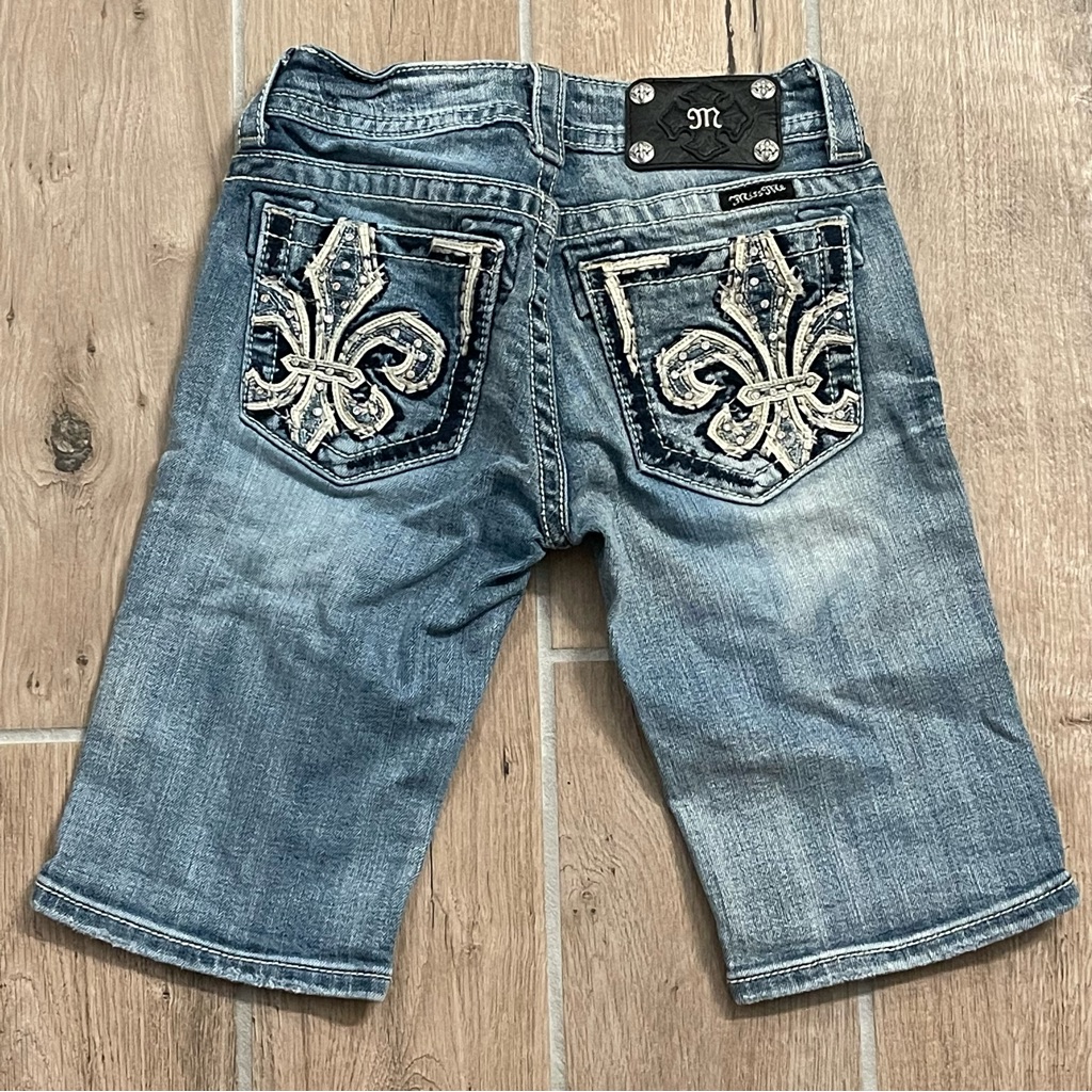 Miss Me Bermuda Skirt Jp5450m Distressed Denim Jeans Womens / Juniors Size 24